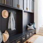 bold-blue-mudroom_lindseybrookedesign_photog-amybartlam-783c32846d5d41a9a17ac80c07ae1414