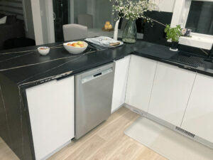 contemporary-kitchen-3-scaled.jpg